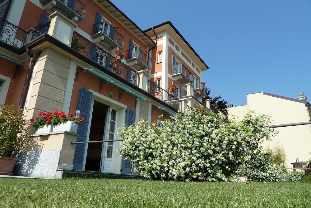 Hotel Residence La Luna Nel Porto Stresa Exterior foto