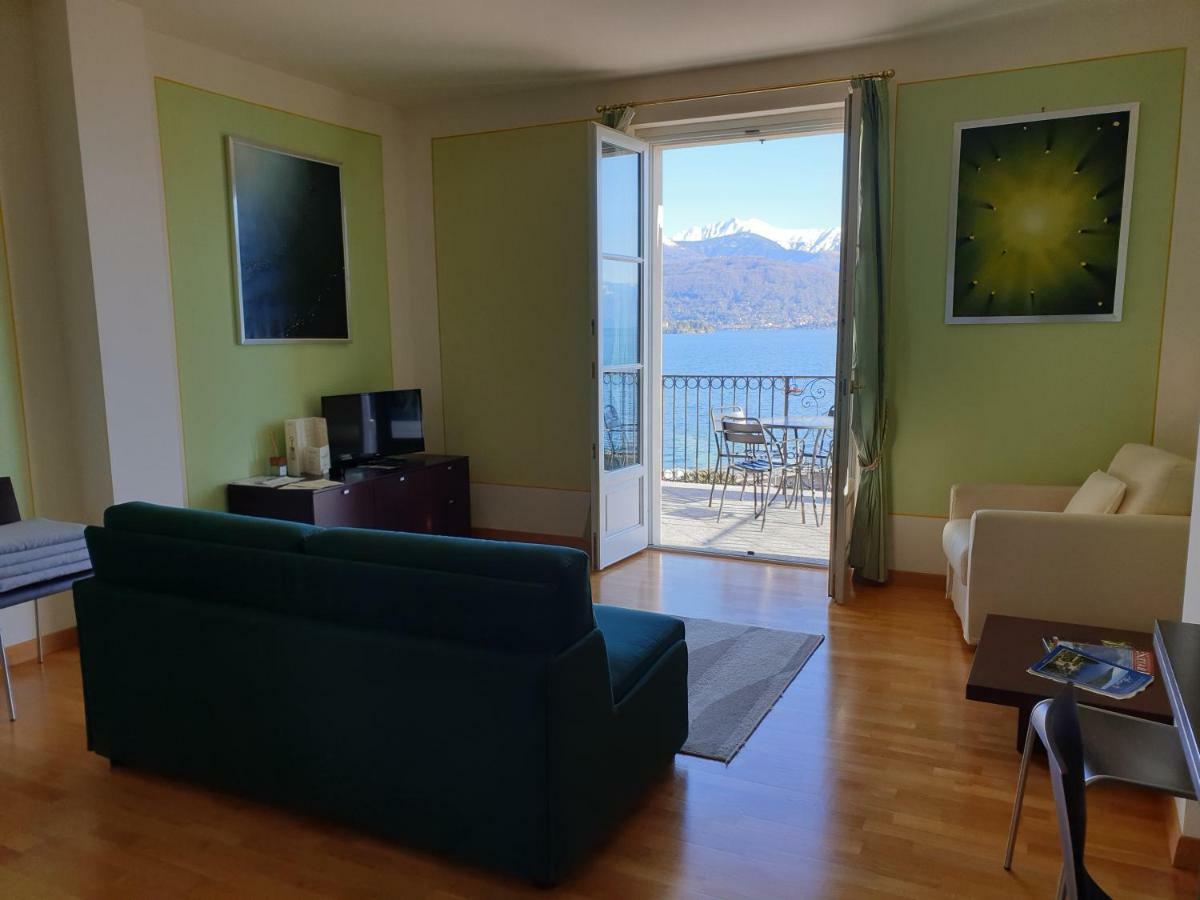 Hotel Residence La Luna Nel Porto Stresa Exterior foto