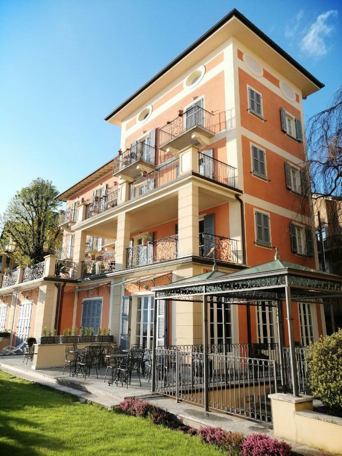 Hotel Residence La Luna Nel Porto Stresa Exterior foto